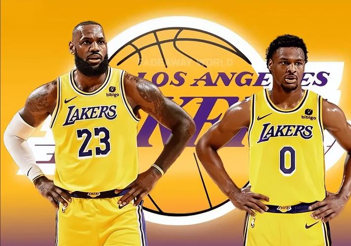 敢打敢拼！贾昊10中5拿到13分5板2助 4前场板（拼劲十足！贾昊10投5中砍下13分5篮板2助攻，抢下4个前场篮板）