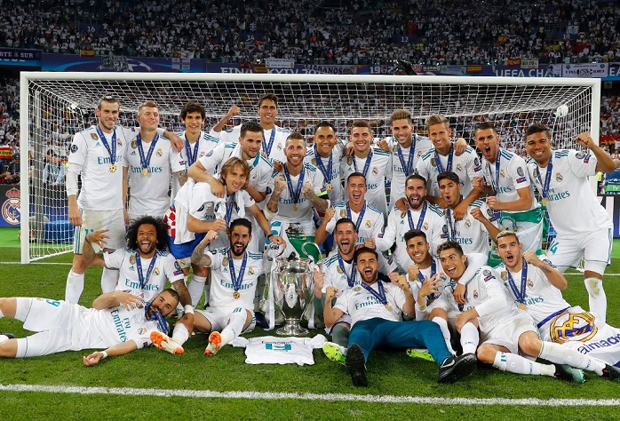 TA：因现代足球重视边路与攻防转换，菱形中场阵型已几乎绝迹（TA：现代足球强调边路与攻防转换，菱形中场已几乎消失）